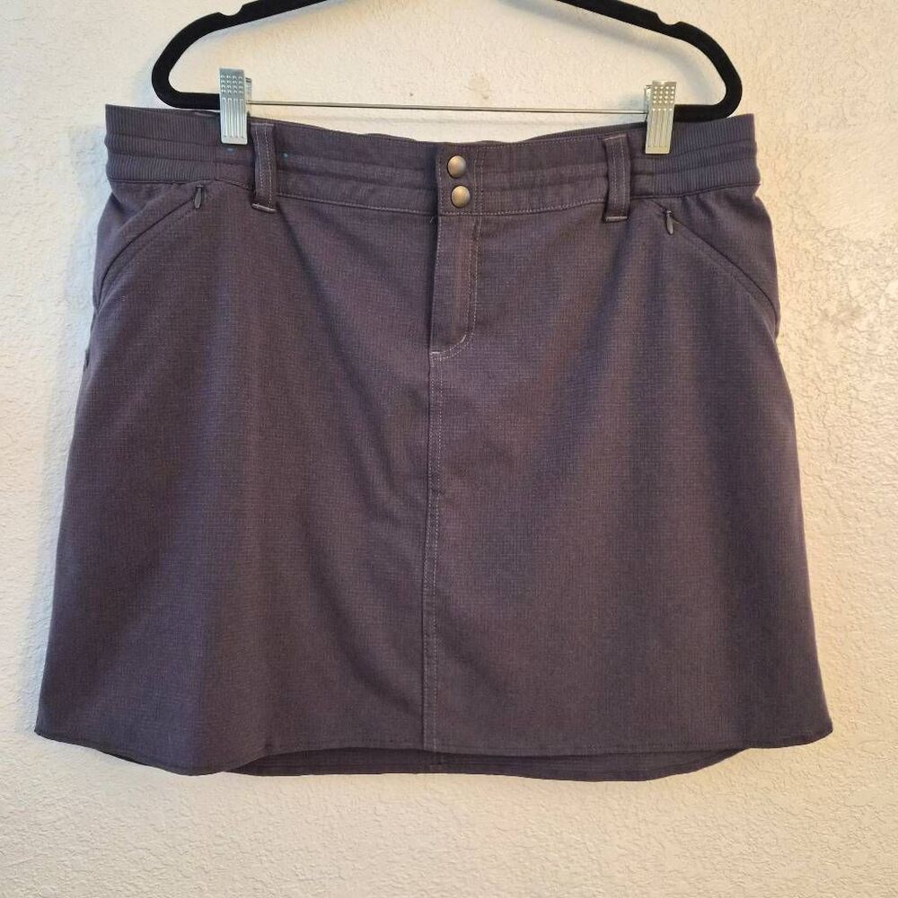 Kuhl grey Skort Athleisure Hiking Comfy Stretchy Flattering Fit Summer Essential